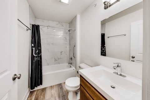 Tiny photo for Lake Zurich, IL 60047 (MLS # 12631586)