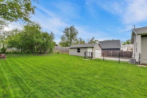 Tiny photo for Lake Zurich, IL 60047 (MLS # 12631586)