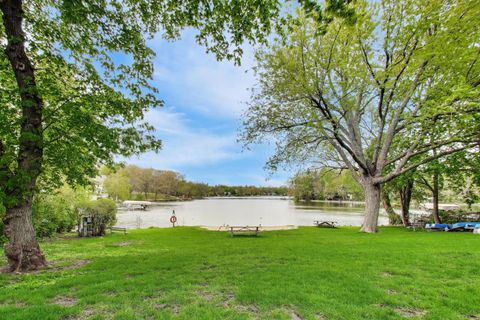 Tiny photo for Lake Zurich, IL 60047 (MLS # 12631586)