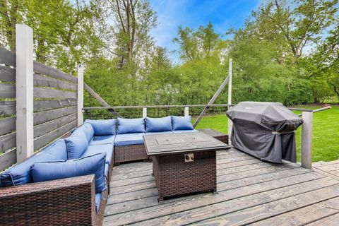 Tiny photo for Lake Zurich, IL 60047 (MLS # 12631586)
