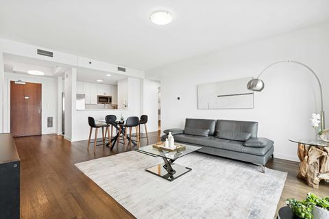 Tiny photo for 130 N Garland Court #2009, Chicago, IL 60602 (MLS # 12455485)