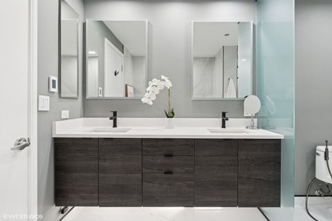 Tiny photo for 130 N Garland Court #2009, Chicago, IL 60602 (MLS # 12455485)