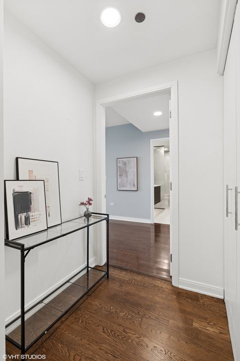 Tiny photo for 130 N Garland Court #2009, Chicago, IL 60602 (MLS # 12455485)