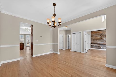 Tiny photo for 1518 N Patton Avenue, Arlington Heights, IL 60004 (MLS # 12580229)