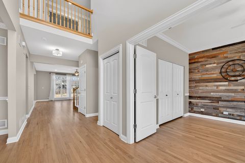 Tiny photo for 1518 N Patton Avenue, Arlington Heights, IL 60004 (MLS # 12580229)