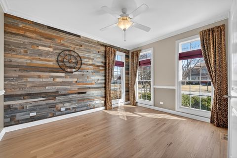 Tiny photo for 1518 N Patton Avenue, Arlington Heights, IL 60004 (MLS # 12580229)