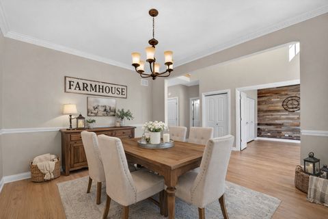 Tiny photo for 1518 N Patton Avenue, Arlington Heights, IL 60004 (MLS # 12580229)