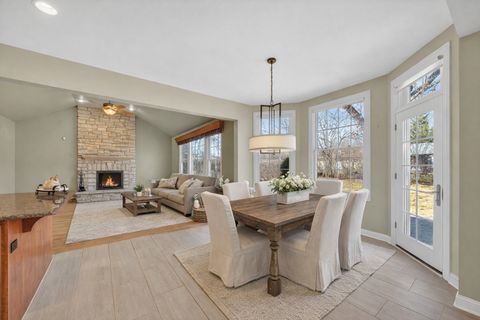 Tiny photo for 1518 N Patton Avenue, Arlington Heights, IL 60004 (MLS # 12580229)