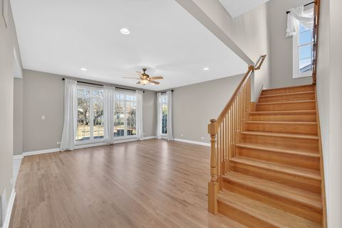 Tiny photo for 1518 N Patton Avenue, Arlington Heights, IL 60004 (MLS # 12580229)