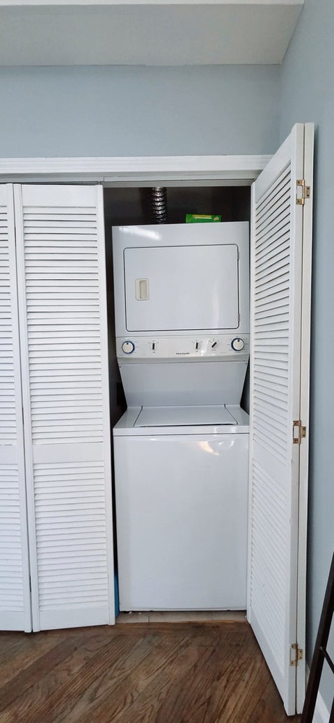 Tiny photo for 7223 N Oakley Avenue #2W, Chicago, IL 60645 (MLS # 12700776)