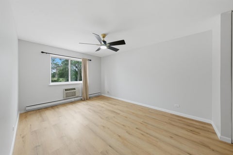 Tiny photo for 2772 E 75th Street #2GS, Chicago, IL 60649 (MLS # 12667812)