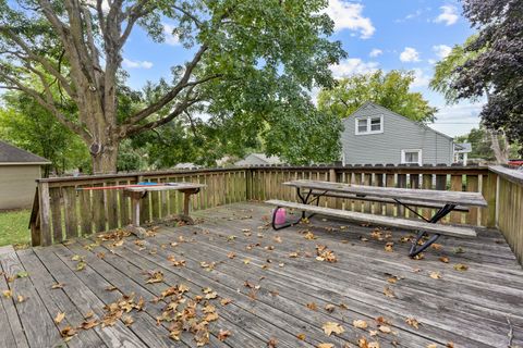 Tiny photo for 537 Hartford Avenue, Aurora, IL 60506 (MLS # 12481368)