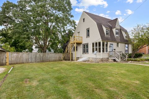 Tiny photo for 537 Hartford Avenue, Aurora, IL 60506 (MLS # 12481368)