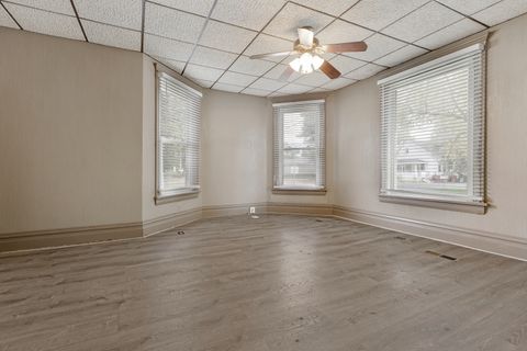 Tiny photo for 537 Hartford Avenue, Aurora, IL 60506 (MLS # 12481368)