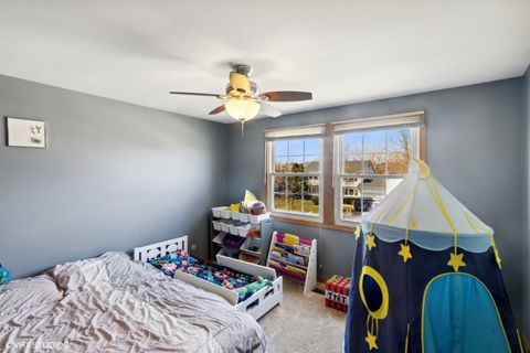 Tiny photo for 12 Cloverdale Court, Buffalo Grove, IL 60089 (MLS # 12341595)