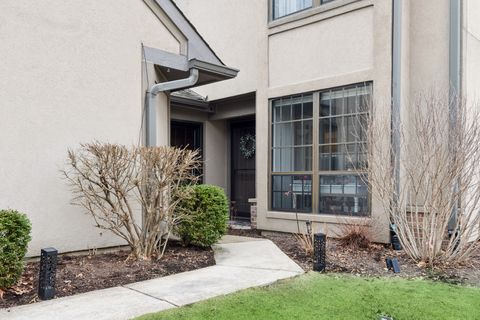 Tiny photo for 1204 Hobson Oaks Court #1204, Naperville, IL 60540 (MLS # 12620535)