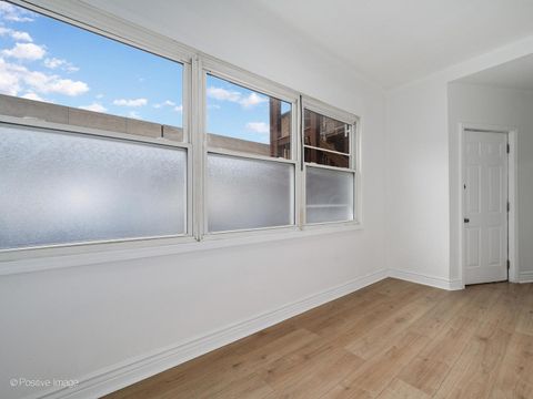 Tiny photo for 5224 N Winthrop Avenue #1C, Chicago, IL 60640 (MLS # 12586049)