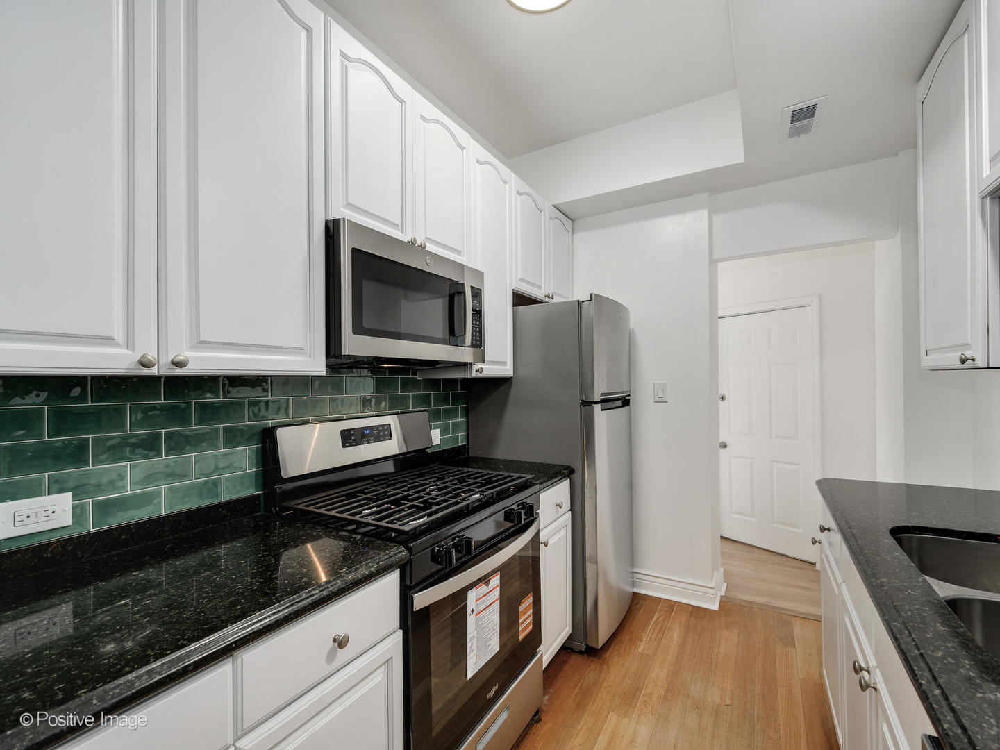 5224 N Winthrop Avenue 1C