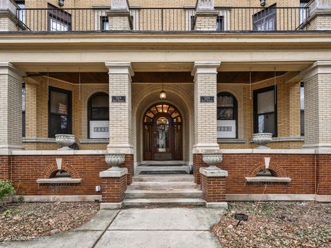 Tiny photo for 5224 N Winthrop Avenue #1C, Chicago, IL 60640 (MLS # 12586049)