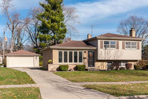 A home in Mount Prospect