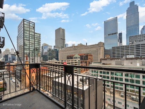 Tiny photo for 360 W ILLINOIS Street #8F, Chicago, IL 60654 (MLS # 12717245)