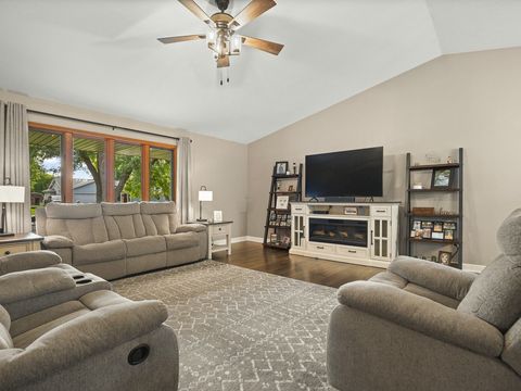 Tiny photo for 102 NE Centralia Place, Poplar Grove, IL 61065 (MLS # 12695394)