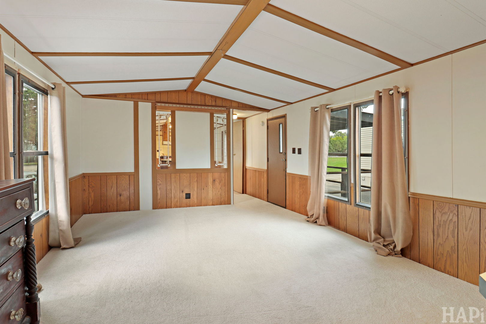 32605 N Center Lane