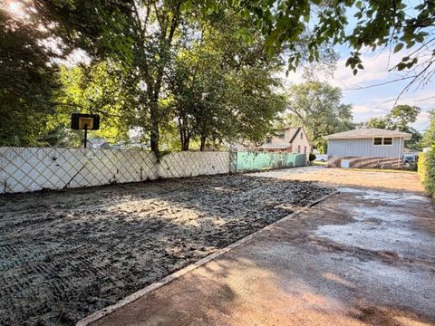 Tiny photo for 705 Sheridan Avenue, Dolton, IL 60419 (MLS # 12687872)
