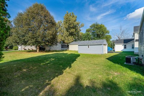 Tiny photo for 415 W Center Street, Sandwich, IL 60548 (MLS # 12478571)