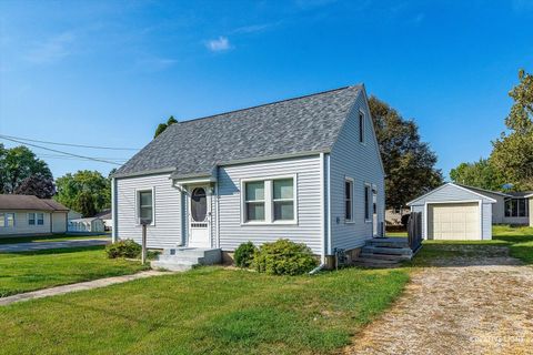 Photo of 415 W Center Street, Sandwich, IL 60548 (MLS # 12478571)