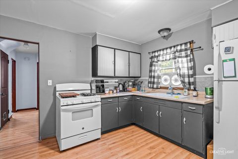 Tiny photo for 415 W Center Street, Sandwich, IL 60548 (MLS # 12478571)