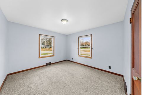 Tiny photo for 415 W Center Street, Sandwich, IL 60548 (MLS # 12478571)