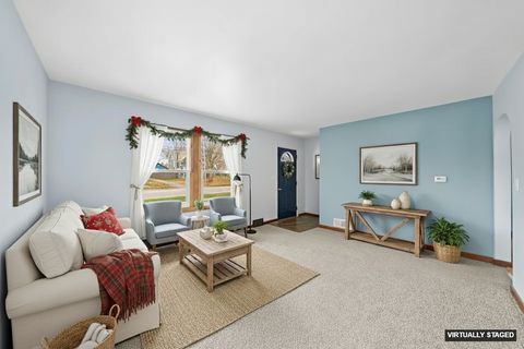 Tiny photo for 415 W Center Street, Sandwich, IL 60548 (MLS # 12478571)