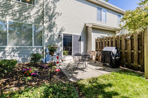 Tiny photo for 645 W Jonathan Drive, Round Lake, IL 60073 (MLS # 12478502)