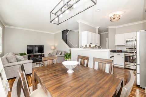 Tiny photo for 645 W Jonathan Drive, Round Lake, IL 60073 (MLS # 12478502)