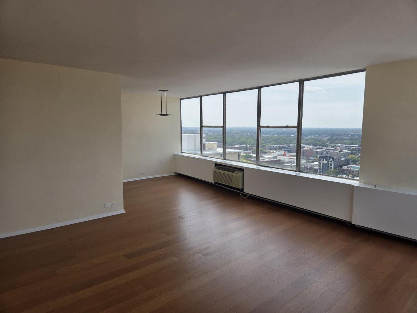 5757 N Sheridan Road 20J