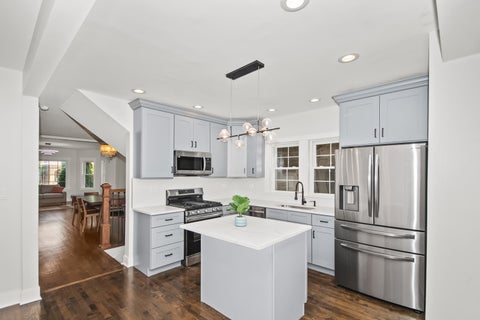 Tiny photo for 5529 W CORNELIA Avenue, Chicago, IL 60641 (MLS # 12710502)