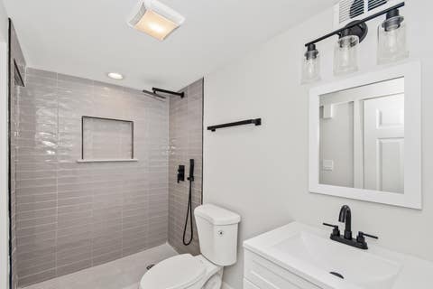 Tiny photo for 5529 W CORNELIA Avenue, Chicago, IL 60641 (MLS # 12710502)