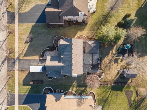 Tiny photo for 2408 Moutray Lane, North Aurora, IL 60542 (MLS # 12541935)