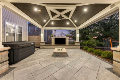 Tiny photo for 2408 Moutray Lane, North Aurora, IL 60542 (MLS # 12541935)