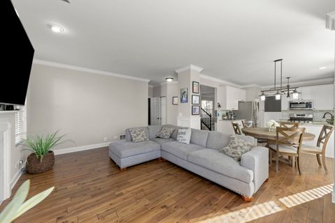 Tiny photo for 2408 Moutray Lane, North Aurora, IL 60542 (MLS # 12541935)