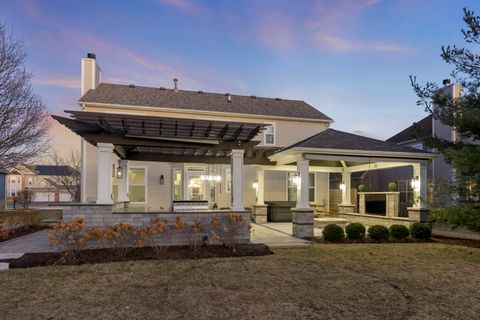 Tiny photo for 2408 Moutray Lane, North Aurora, IL 60542 (MLS # 12541935)