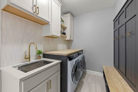 Tiny photo for 2408 Moutray Lane, North Aurora, IL 60542 (MLS # 12541935)