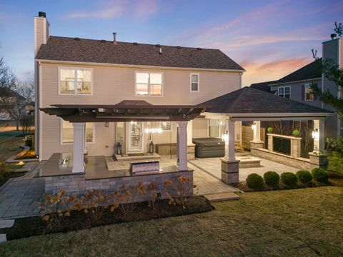 Tiny photo for 2408 Moutray Lane, North Aurora, IL 60542 (MLS # 12541935)