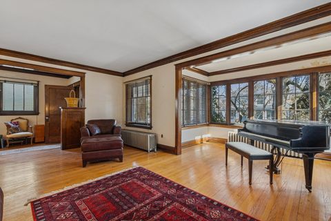 Tiny photo for 6714 N Ashland Avenue, Chicago, IL 60626 (MLS # 12538620)