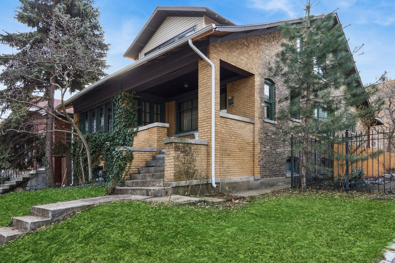 6714 N Ashland Avenue