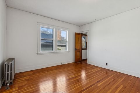 Tiny photo for 6714 N Ashland Avenue, Chicago, IL 60626 (MLS # 12538620)