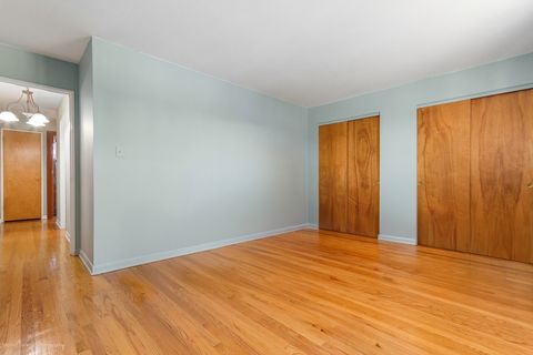 Tiny photo for 9043 Oriole Avenue, Morton Grove, IL 60053 (MLS # 12529523)