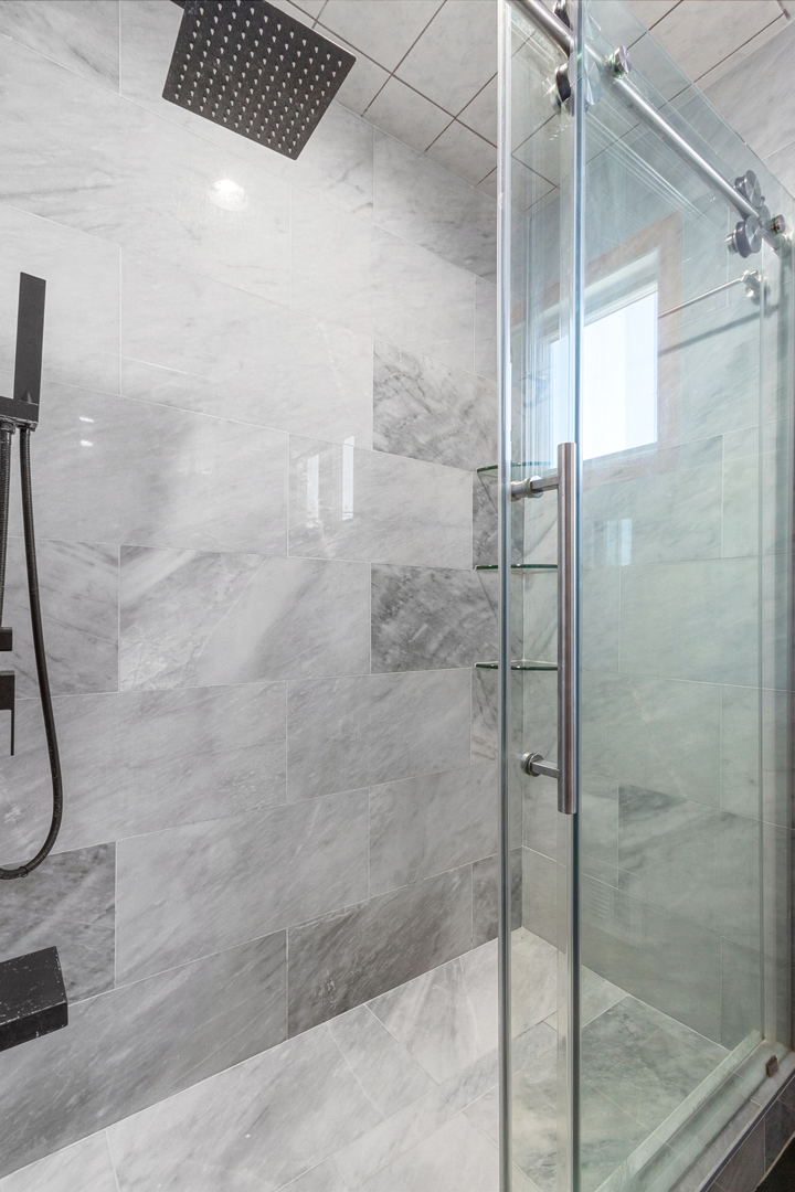 Morton Grove, Illinois 60053, United States, 3 Bedrooms Bedrooms, ,2 BathroomsBathrooms,Residential,Active,252748