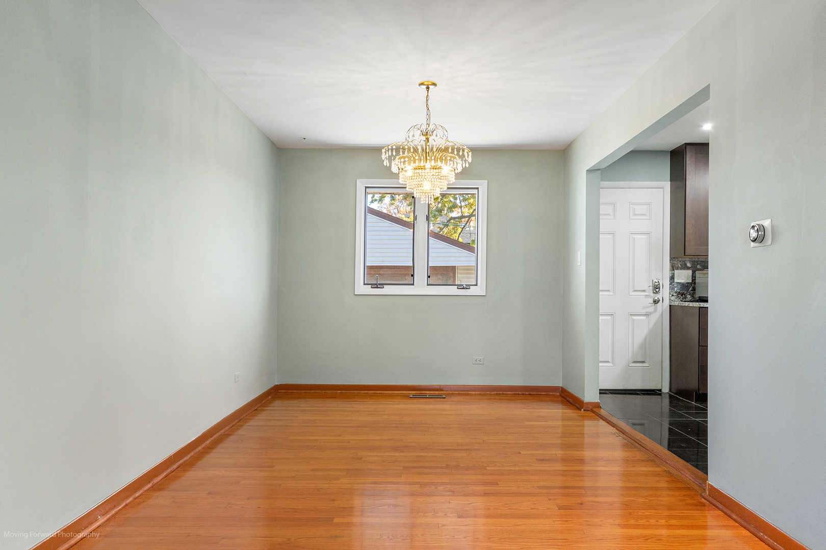 Morton Grove, Illinois 60053, United States, 3 Bedrooms Bedrooms, ,2 BathroomsBathrooms,Residential,Active,252748